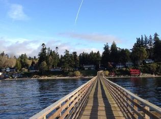 9555 NE Shore Dr, Indianola, WA 98342