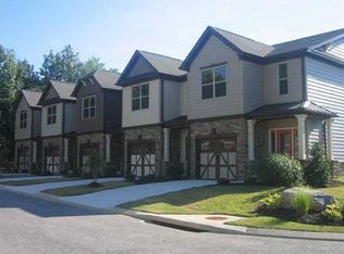 83 Orchard Ln, Rossville, GA 30741