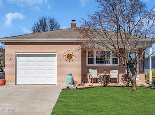 10 Puerto Vallarta St, Toms River, NJ 08757