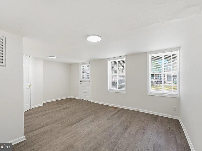 424 N Bentz St — Photo 7