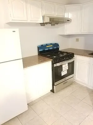 Rented by Matthew Gros-Werter, LREB  | media 5