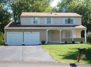 708 Hartland Dr, Cranberry Township, PA 16066