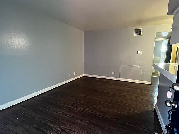3rd image of 2116 Lexington St APT 1