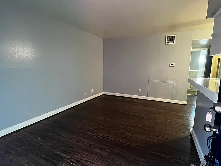 2116 Lexington St #1 — Photo 3