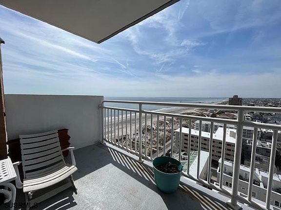 2nd image of 5200 Boardwalk APT 16A