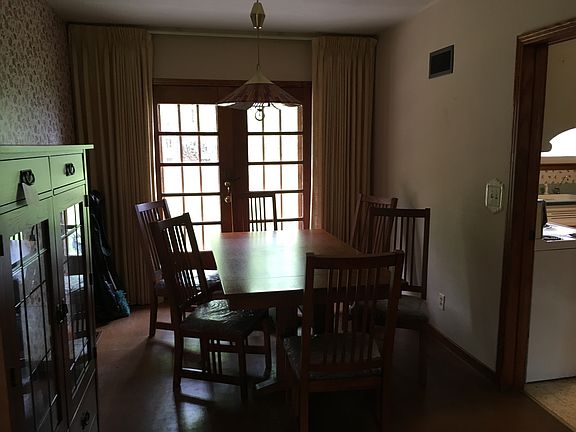 formal dining room