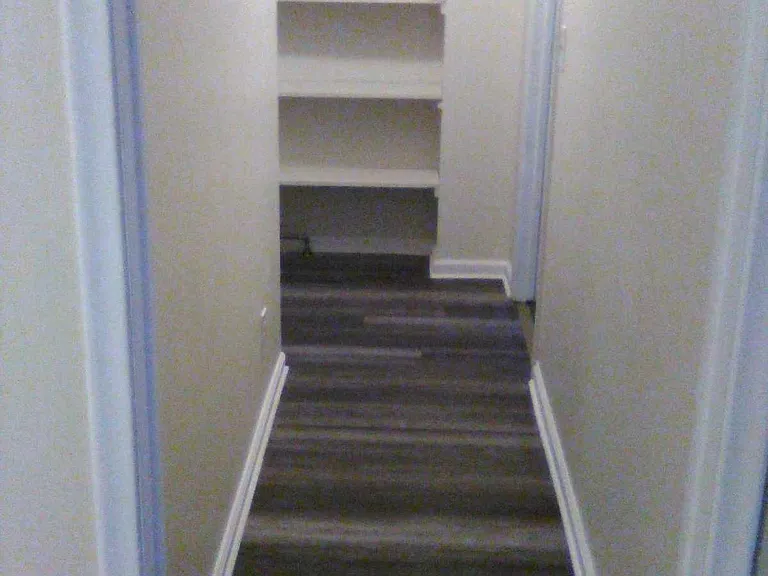 Pine Ridge Apartments — Photo 7