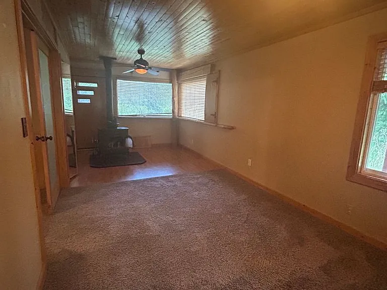 15295 Highway 12 W — Photo 7