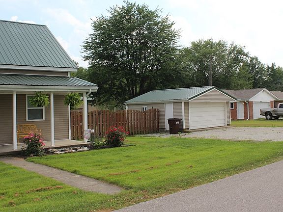 3rd image of 7675 E County Road 200 S