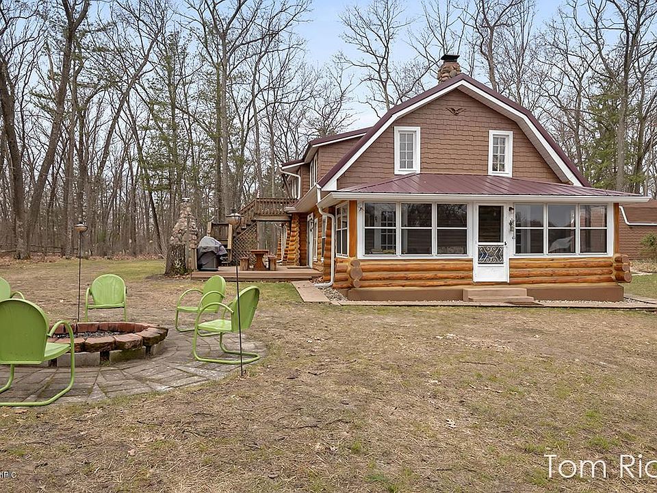 1st image of 10556 N Cordelia Ave