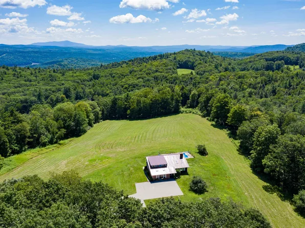 10 Merriam Road, Surry, NH 03431