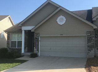 172 Baxter Commons Dr, Ballwin, MO