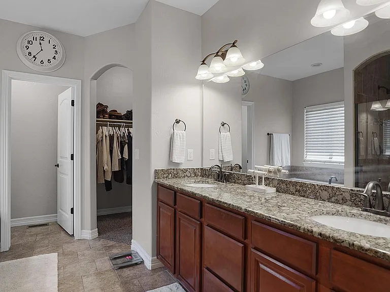 12417 Salmon Stone Point — Photo 18