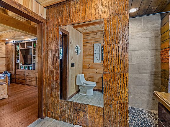 30th image of this home