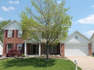 319 Wildberry Ln, Saint Charles, MO
