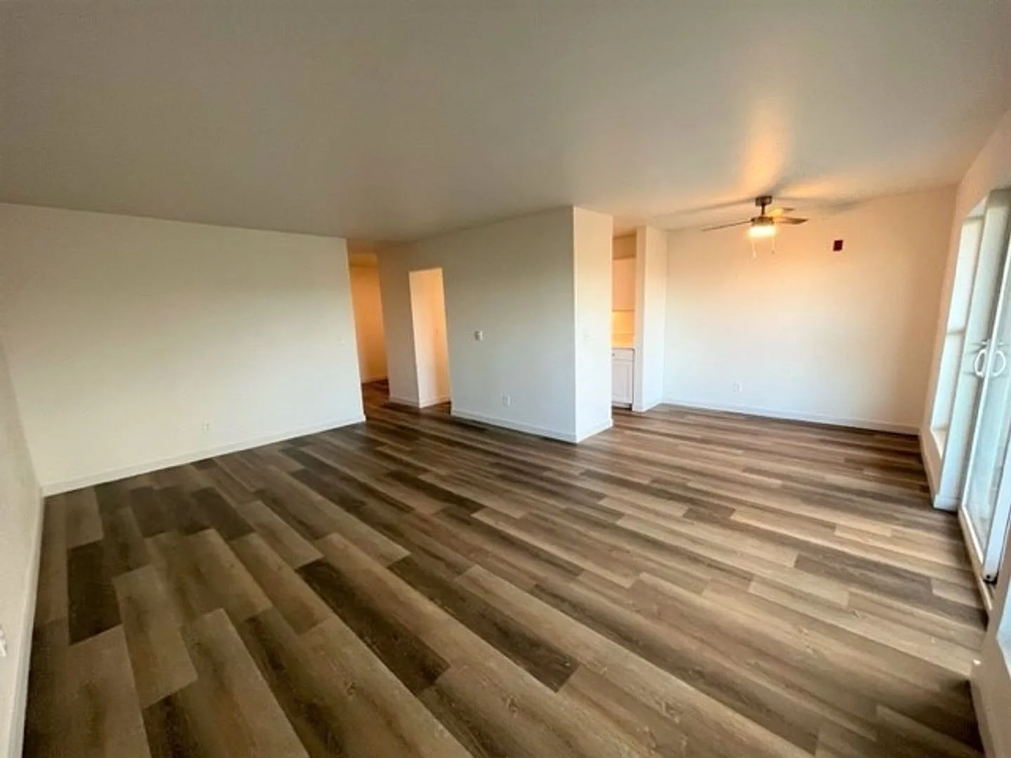 Vuemont - Renovated Modern Apartments - Renton — Photo 4