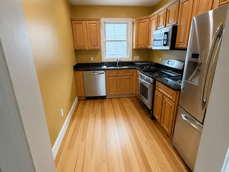 33 Messina St #2 — Photo 1