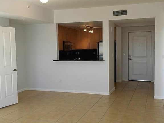 2nd image of 511 SE 5th Ave APT 2106
