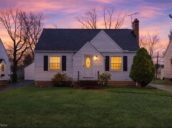 1211 Sunset Rd, Mayfield Heights, OH 44124