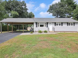 6 Pierce St, Enfield, CT 06082