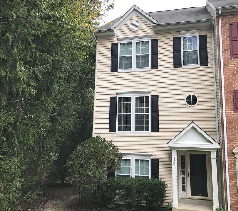 1st image of 100 Blackbird Hill Ln