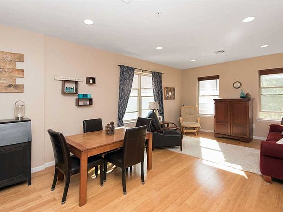 3rd image of 167 Monticello Ave APT 6