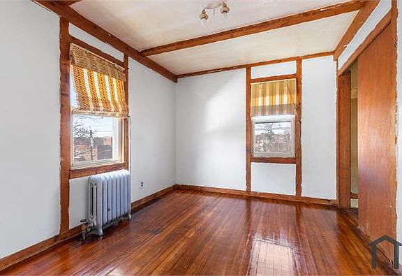 4th image of 77 Sherman Ave