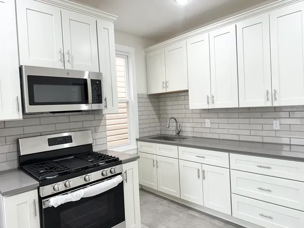 84 Dekalb Avenue image 1 of 8