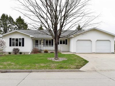 1127 Sunshine Ave, Osage, IA, 50461