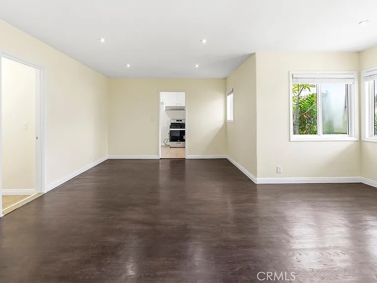 703 S Harbor Blvd — Photo 36