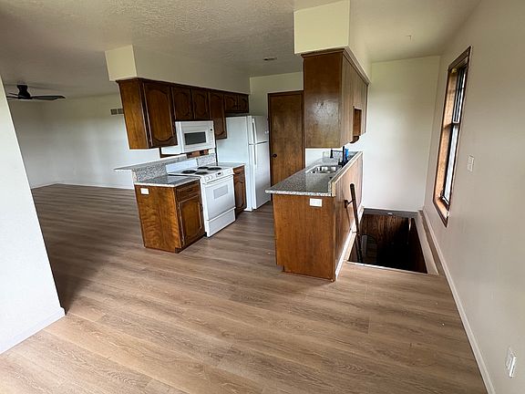 2nd image of 1107 NW Mock Ave