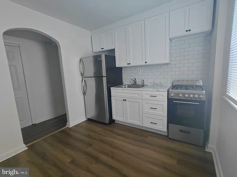 800 Princeton Ave #1 — Photo 2
