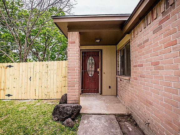 New Fence, Huge corner lot, and extra bonus room inside. All new interior and exterior paint, new SS appliances, all new sinks and cabinets, new kitchen sink, granite, new sheetrock, 2nd floor loft has been enclosed as a bedroom.