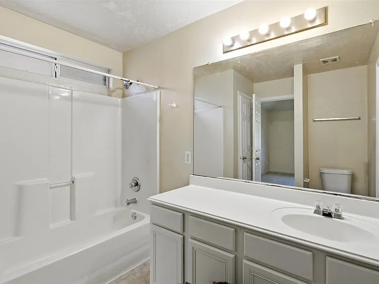 15738 Boonridge Rd — Photo 21