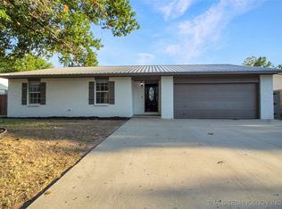 618 E 138th Pl, Glenpool, OK 74033