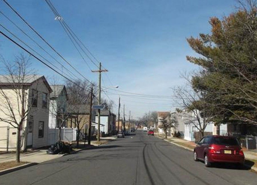 2nd image of 1138 Cambridge St
