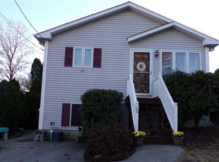 20 Gem St, North Providence, RI 02904