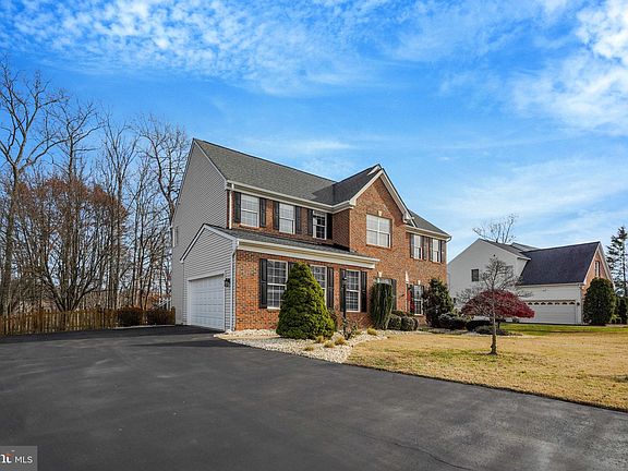 5th image of 17959 Swans Creek Ln