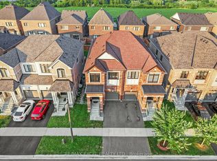37 Macpherson St, Whitby, ON L1P 0N5