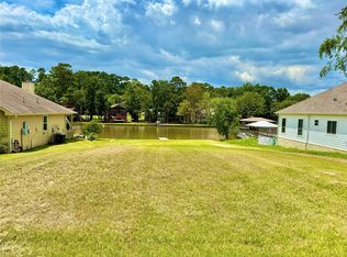 299 Twin Magnolia, Onalaska, TX 77360