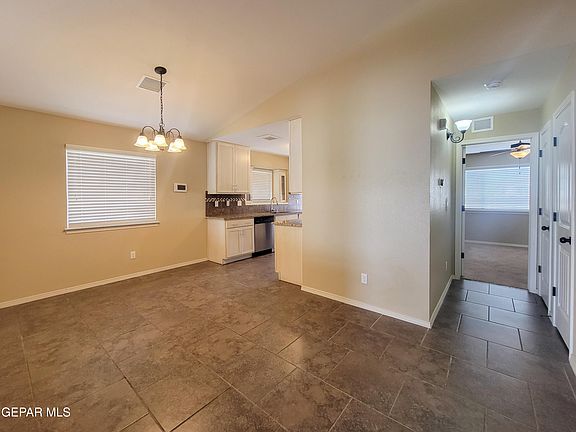4th image of 12785 Tre Maximiliano Ave