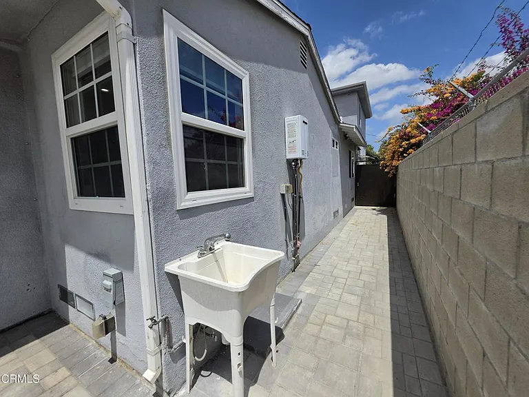 6829 Murietta Ave — Photo 42