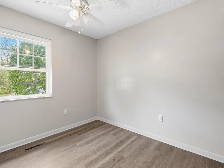 5175 Threshing Ct — Photo 12