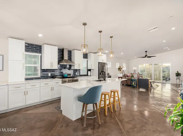 220 S Vozack Ln, Tucson, AZ 85748