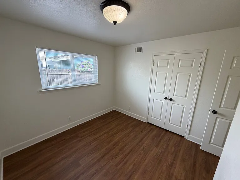 465 Stansbury Dr — Photo 10