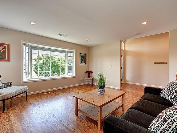 4th image of 3479 Santa Barbara Ave