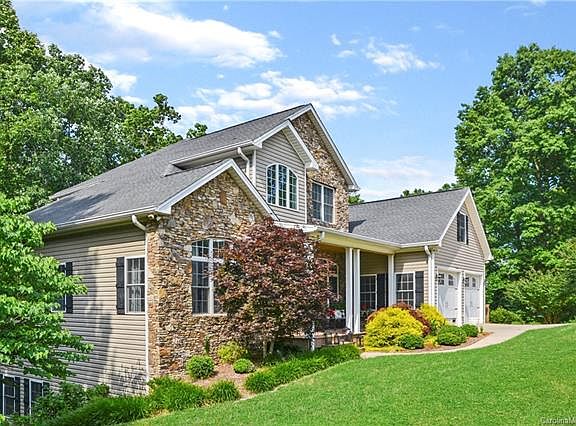 3rd image of 95 High Meadow Dr