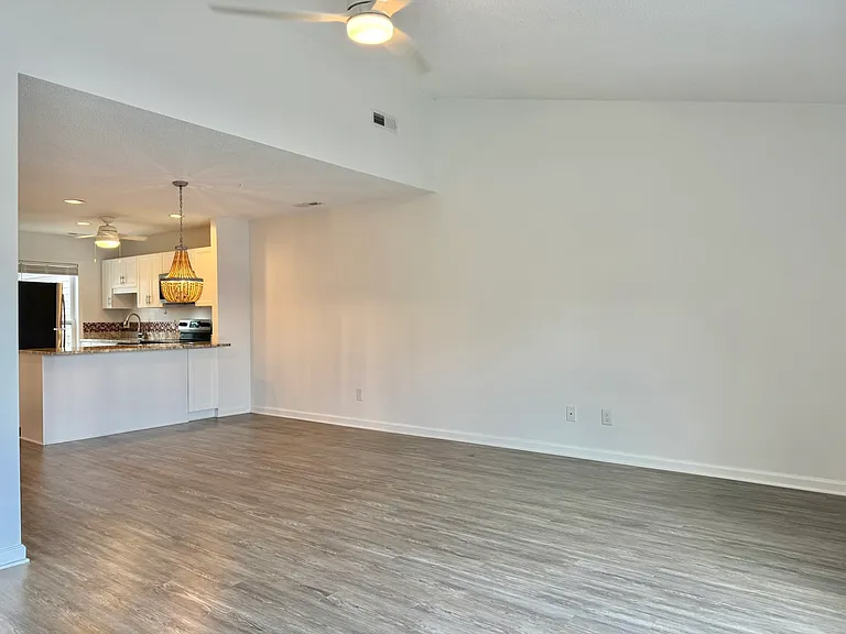 7162 Windward Dr — Photo 14