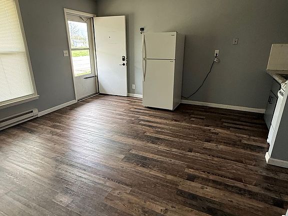 4th image of 1301 W 14th St APT 4