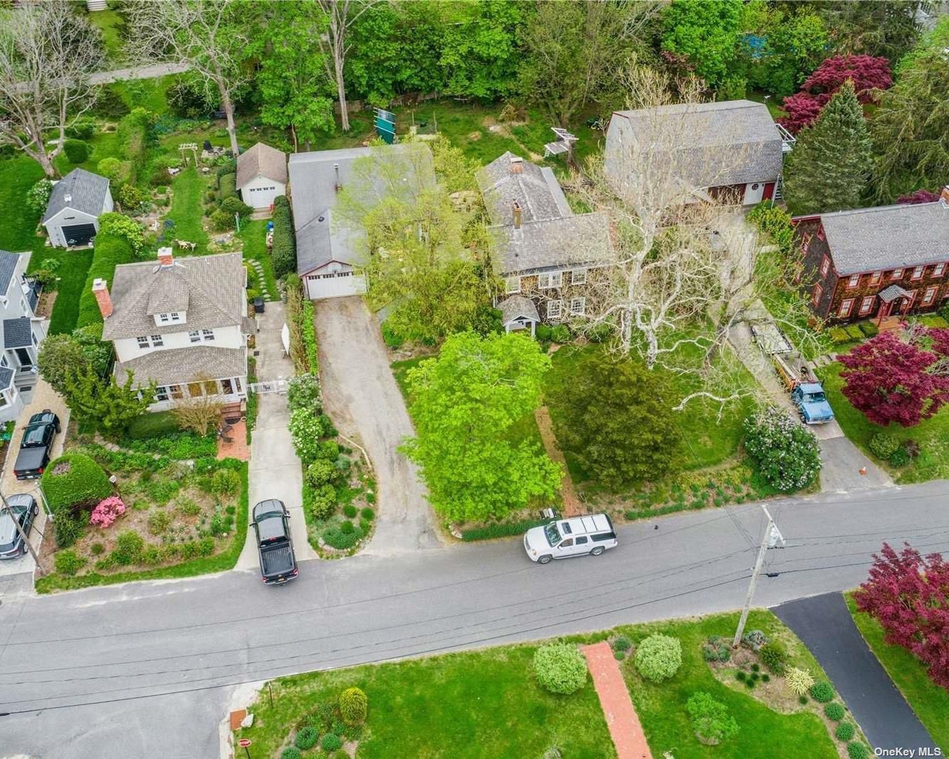 450 Youngs Ave, Southold, NY 11971 Out East